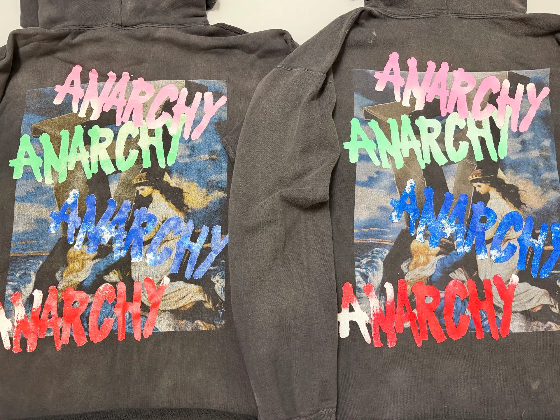 Authentic VS plate-making SAINT Mxxxxxx HOODIE/ANARCHY/BLK Mirror reverse SAINT hooded sweatshirt/ANARCHY barrage virgin hoodie S-XL Assute dyeing, heavy washing and water fading, multi-bit wormhole destruction treatment, genuine plate-making and mold opening, the difference is shown in the picture and made! Authentic level printing process, correct main mark/wash mark ⚠️Note: This model does not have the little angel mark